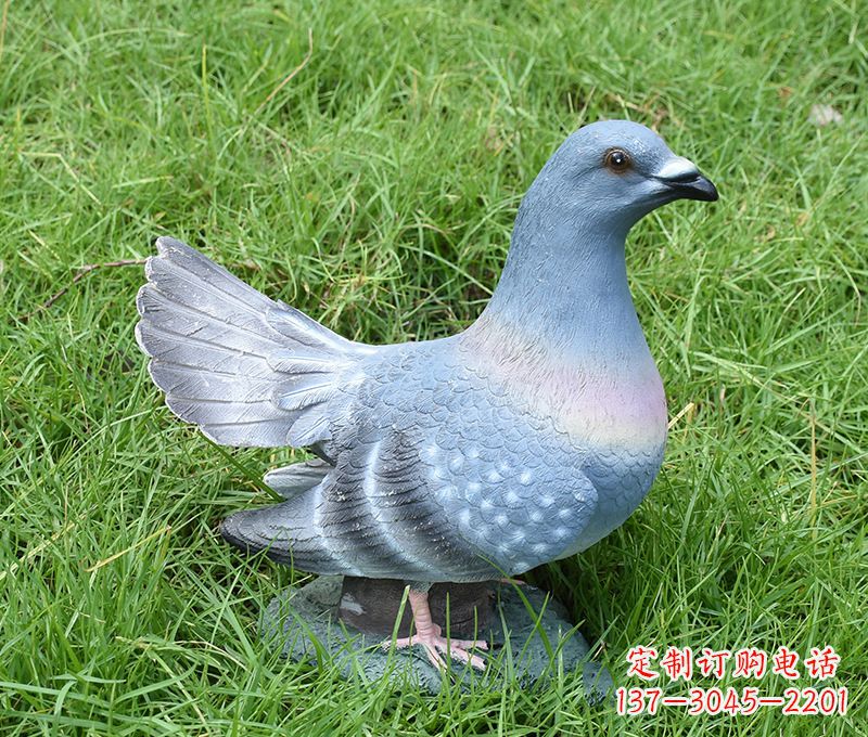 开封传递和平信息的和平鸽雕塑