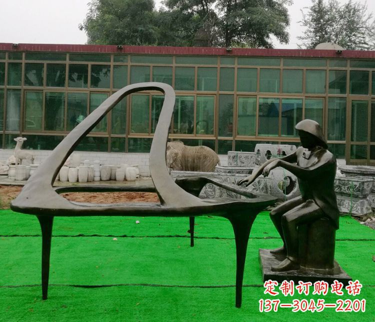 开封精美钢琴雕塑,完美结合实用性与艺术美感