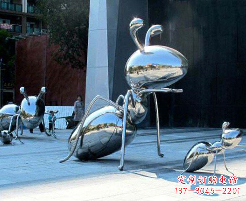 开封精致线条，细节丰富，为您带来动人心弦的蚂蚁雕塑