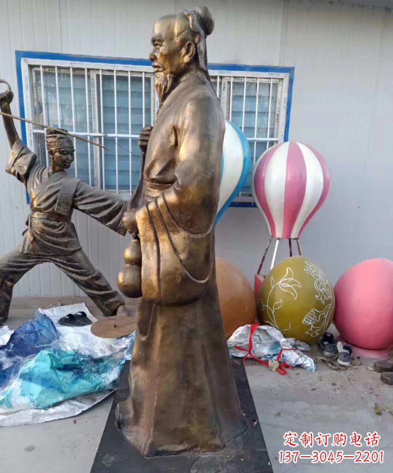 开封传承中医华佗的传奇—华佗名医铜雕