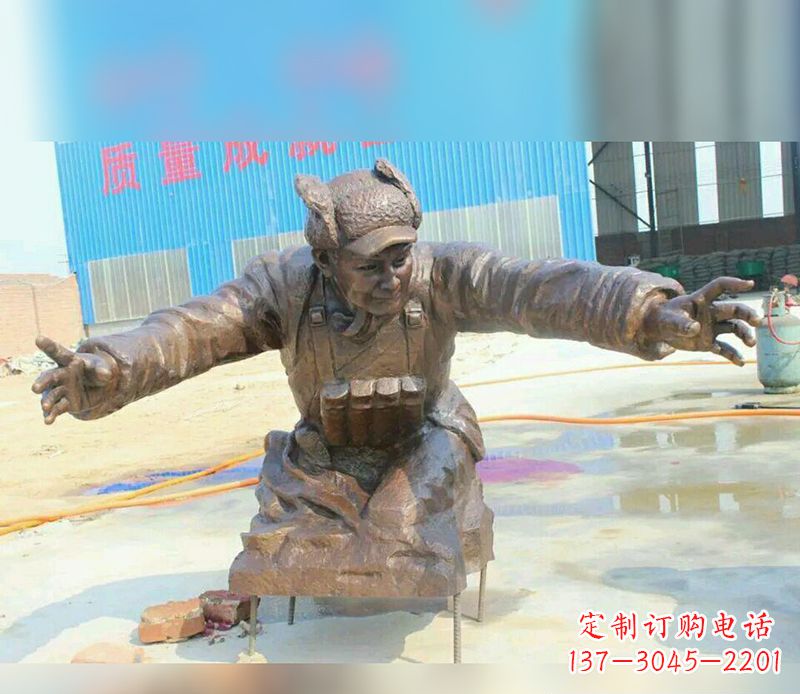 开封黄继光校园英雄铜雕:传承伟大精神