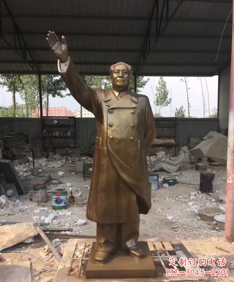 开封挥手毛主席人物雕塑