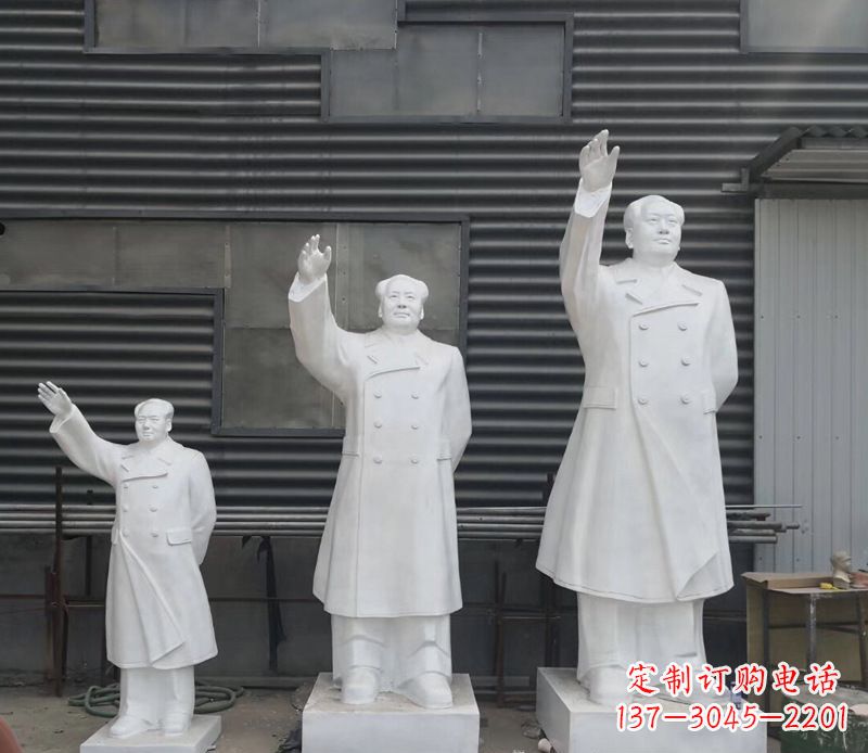 开封挥手毛主席校园伟人石雕