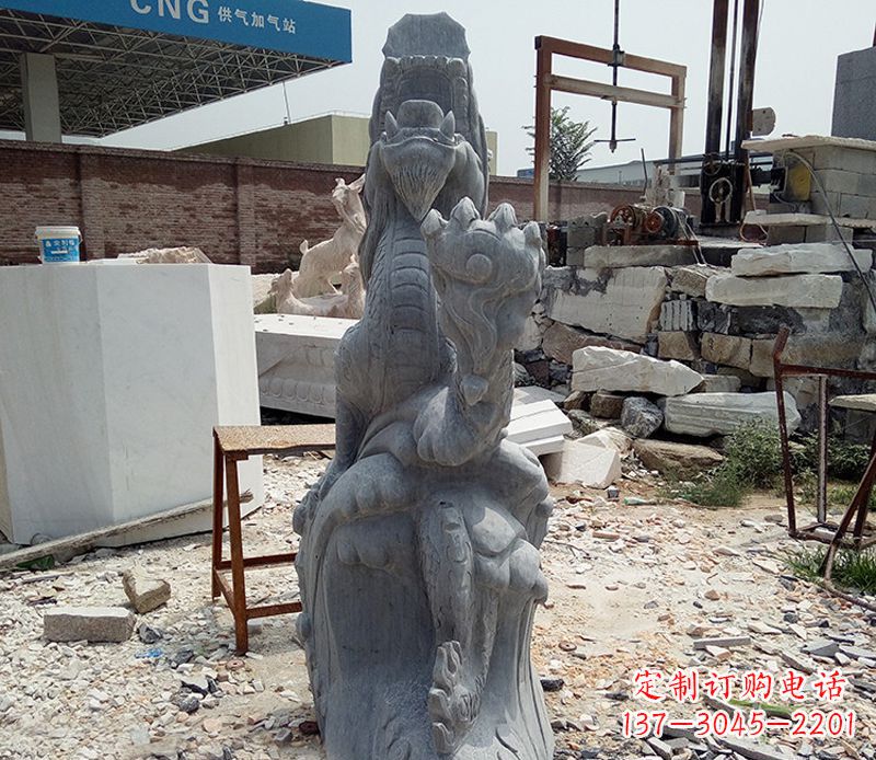 开封神奇精美的蛟龙出海雕塑