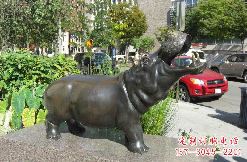 开封街边河马铜雕