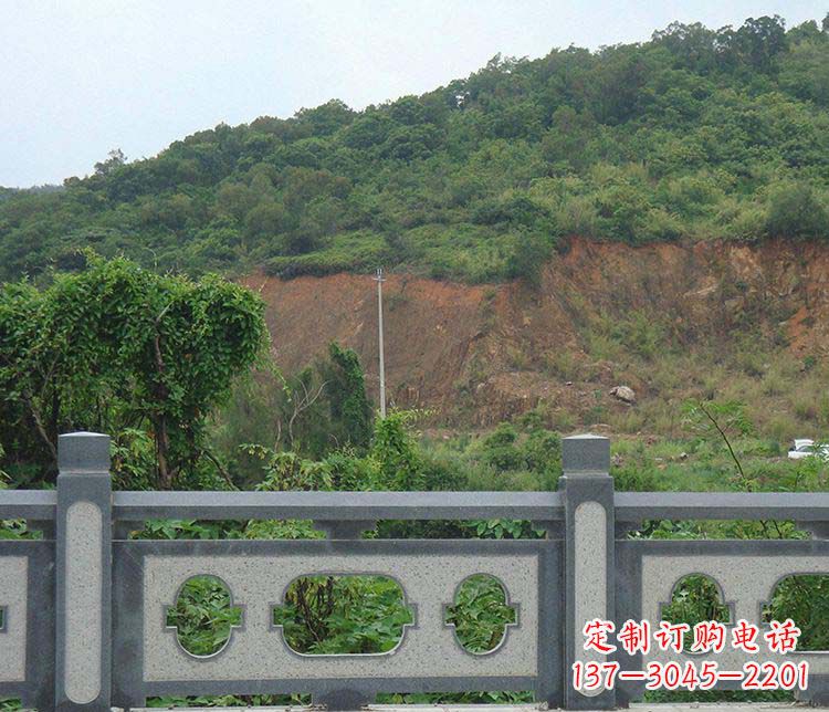 开封景区仿古栏板石雕:展现华丽古典风格的雕塑艺术