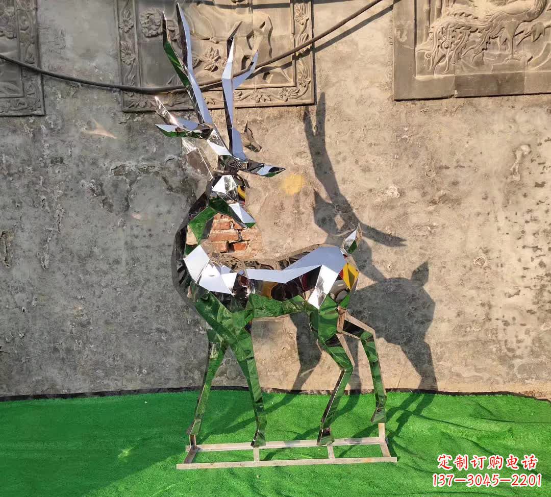 开封闪耀华丽的不锈钢几何梅花鹿雕塑