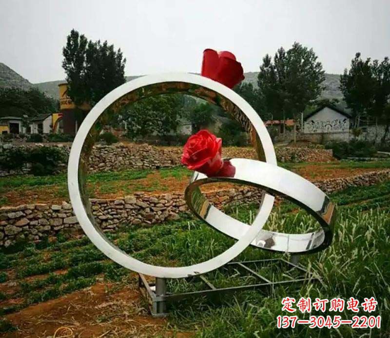 开封镜面不锈钢戒指雕塑