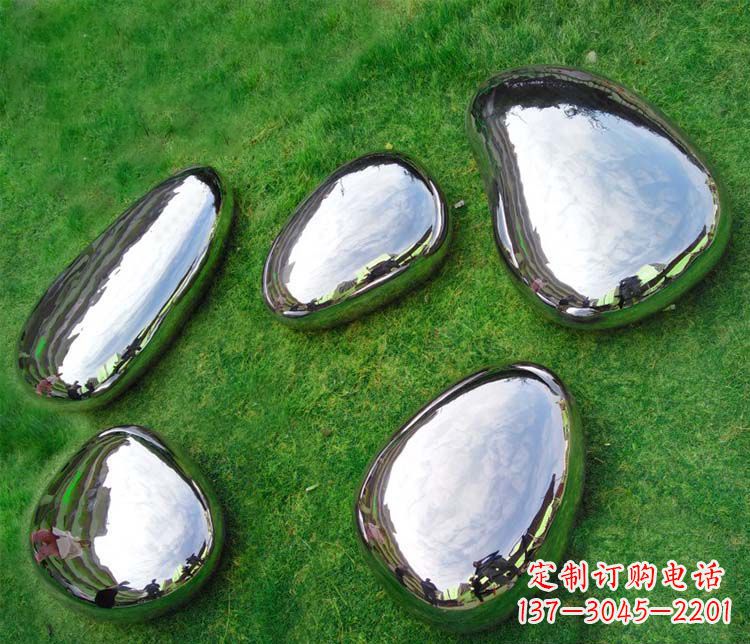 开封简约而优雅的镜面不锈钢水滴雕塑