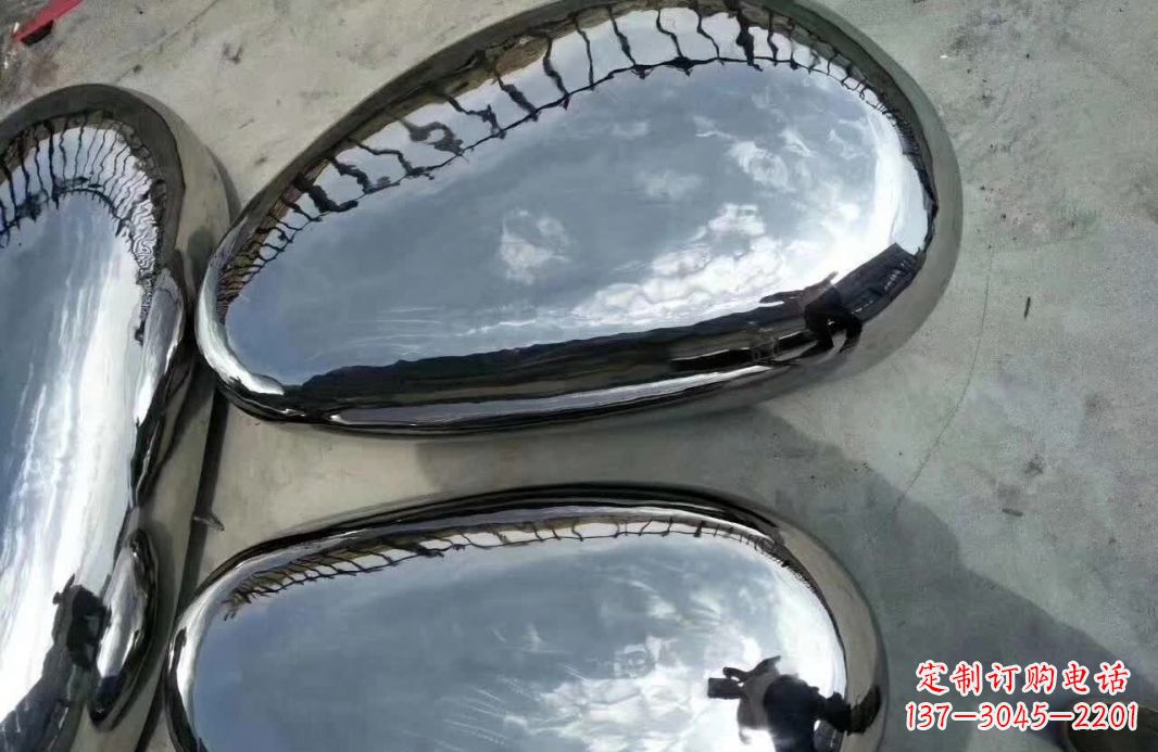 开封镜面水滴不锈钢雕塑