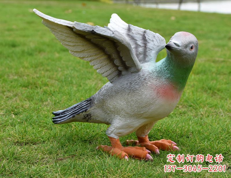开封深具历史意义的和平鸽雕塑
