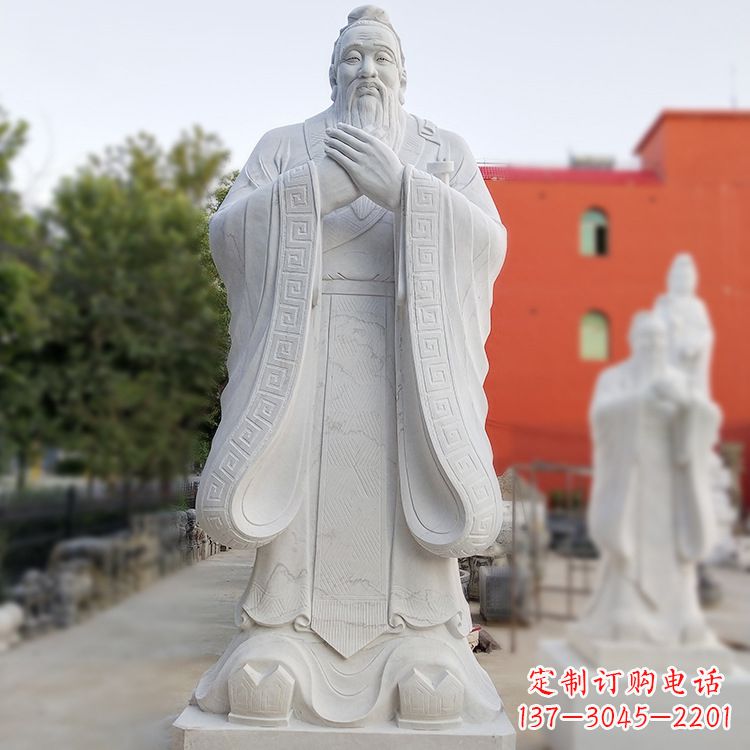 开封孔子雕像佩剑