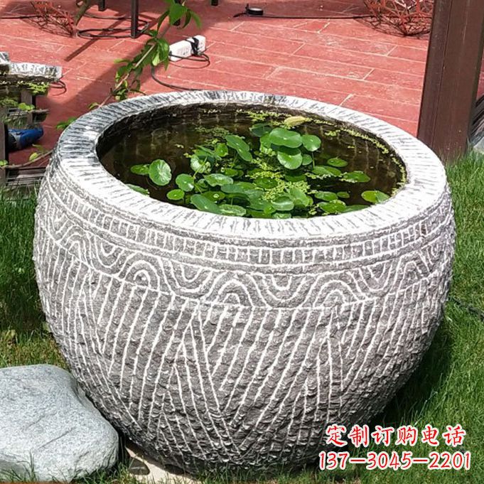 开封老青石花盆雕塑:独特的家居艺术装饰