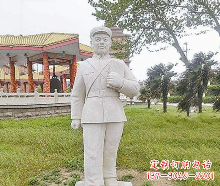 开封雷锋石雕——传承奉献精神