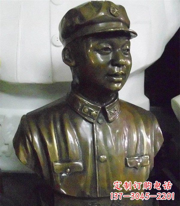 开封雷锋胸像校园玻璃钢仿铜人物雕塑