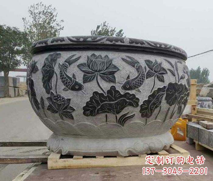 开封中领雕塑出品,精致仿古圆水缸雕塑