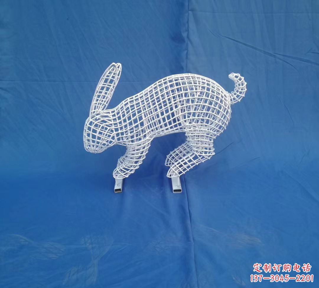 开封唯美精致的镂空兔子公园雕塑