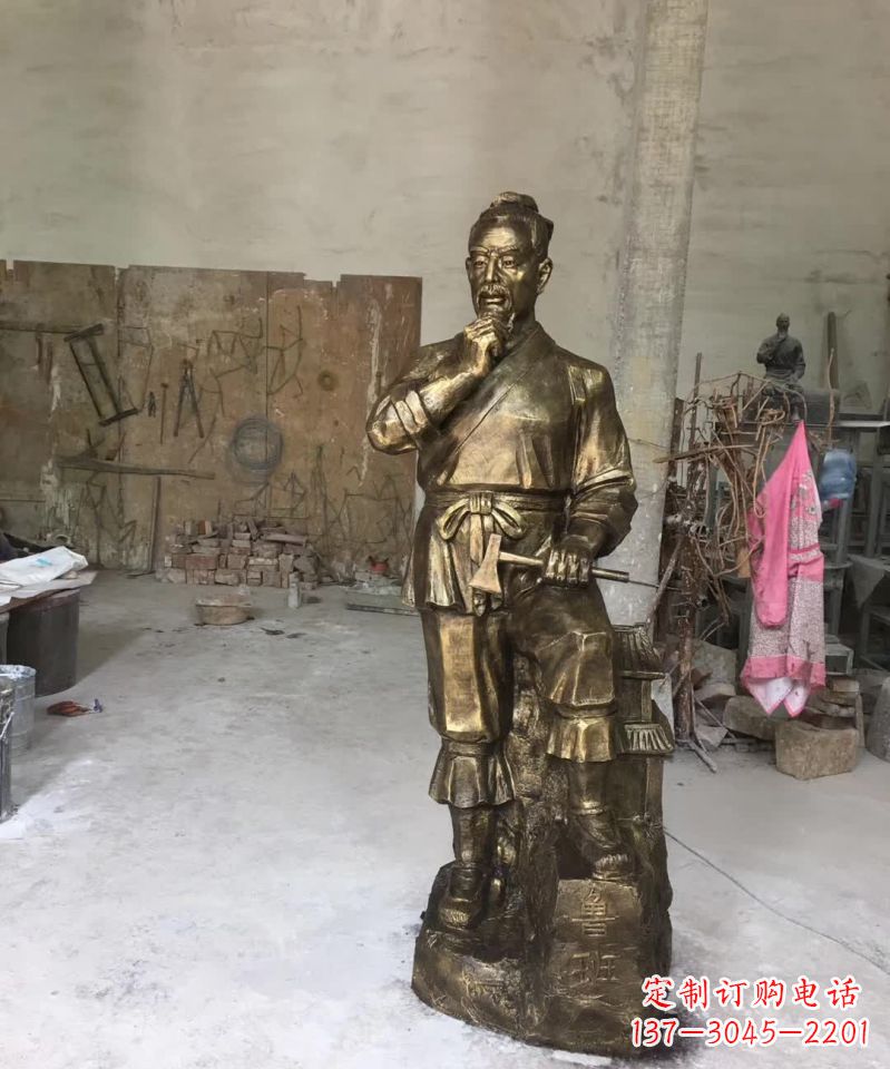 开封鲁班声名鹊起的名人铜雕