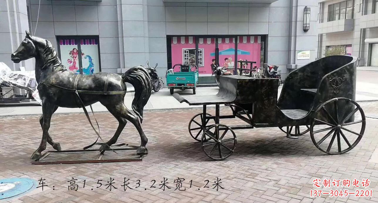 开封古典马车雕塑,精致传承礼仪之魂