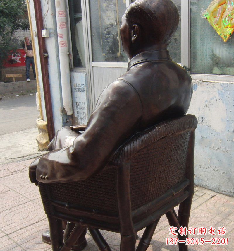 开封毛主席坐式伟人铜雕