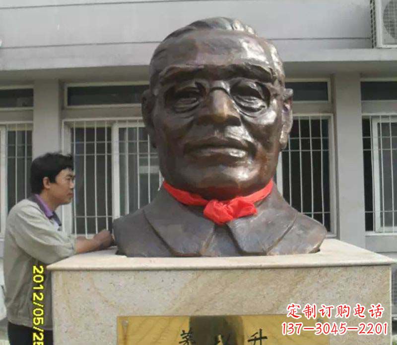 开封领雕塑：打造精致头像铜雕