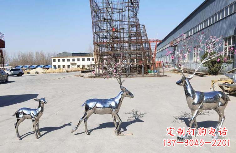 开封梅花鹿不锈钢雕塑,惊艳于众