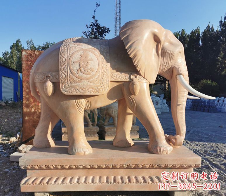 开封门口石雕大象