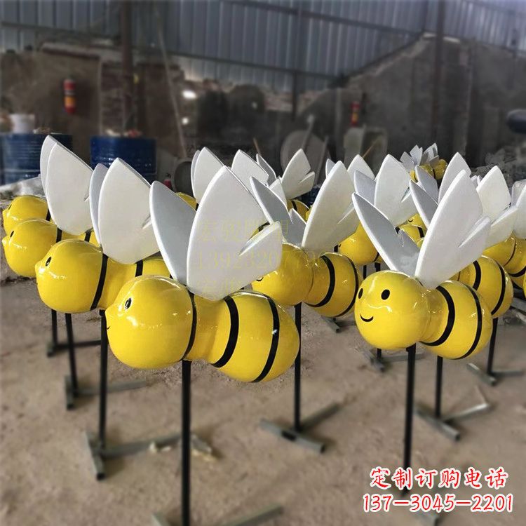 开封动感蜜蜂雕塑，营造精致的都市公园