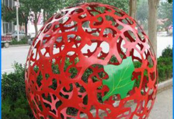 开封街边不锈钢镂空球和树叶景观雕塑