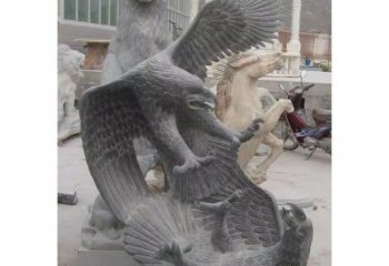 开封中领雕塑推出的石雕老鹰是一款充满生机与力…