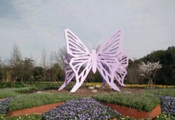 开封流动而优雅的蝴蝶雕塑