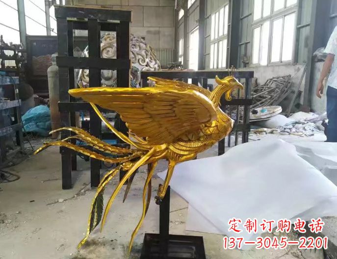 开封精美凤凰雕塑漆金无双