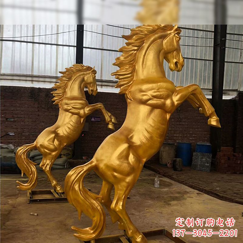 开封精美马雕塑,精锐漆金马儿
