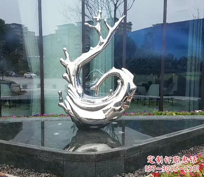 开封炫耀雕塑——不锈钢火苗抽象雕塑