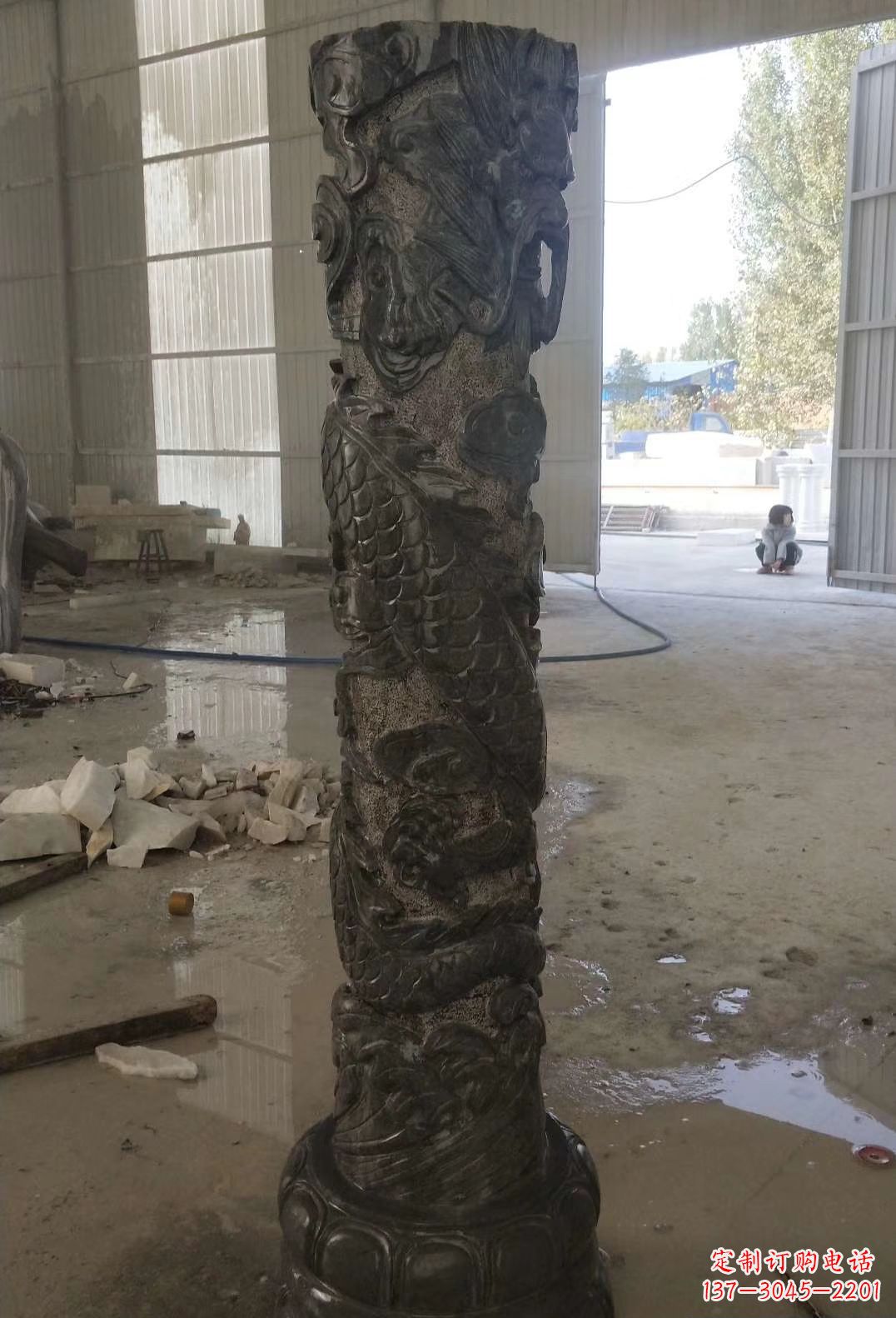 开封青石龙浮雕柱子盘龙柱石雕