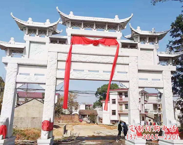开封三门三楼石雕牌坊:专业定制牌坊雕塑