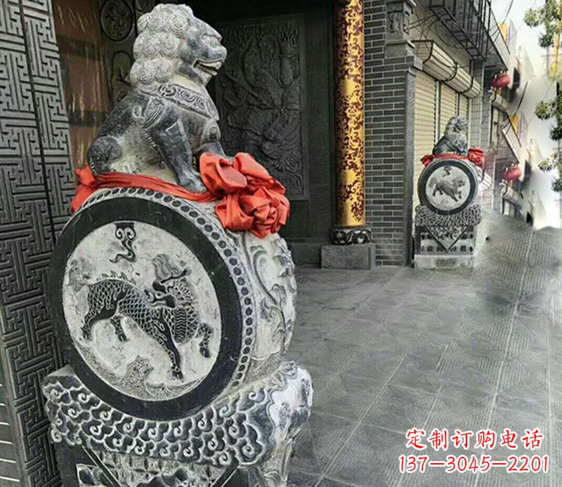 开封狮子抱鼓石门墩雕塑,体现古典风格