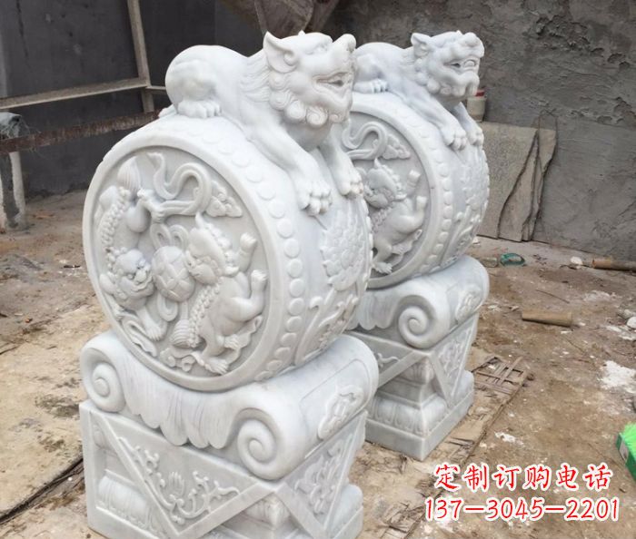 开封中领雕塑领先制作狮子抱鼓石门墩
