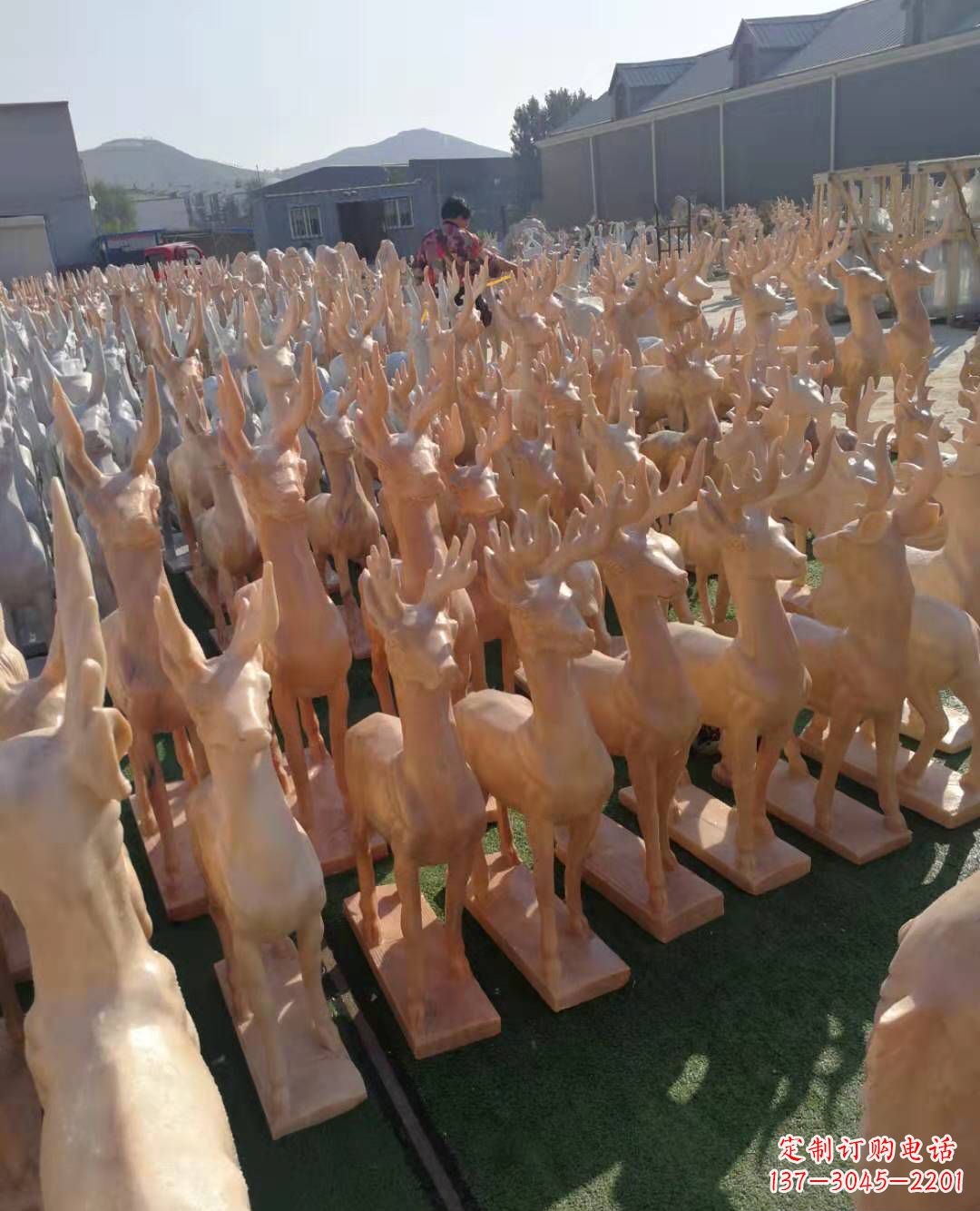 开封石雕动物晚霞红梅花鹿雕塑