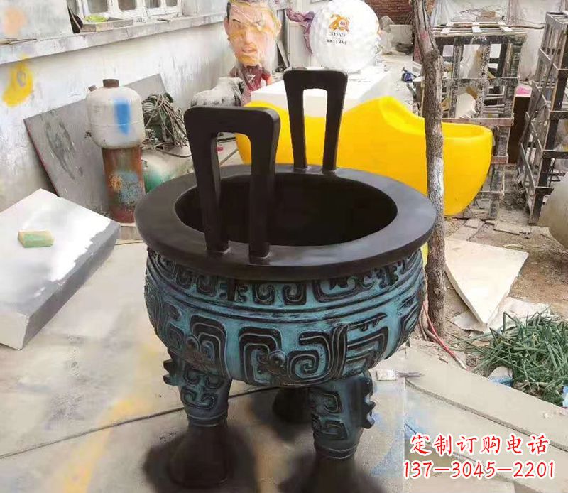 开封寺庙圆型铜雕香炉