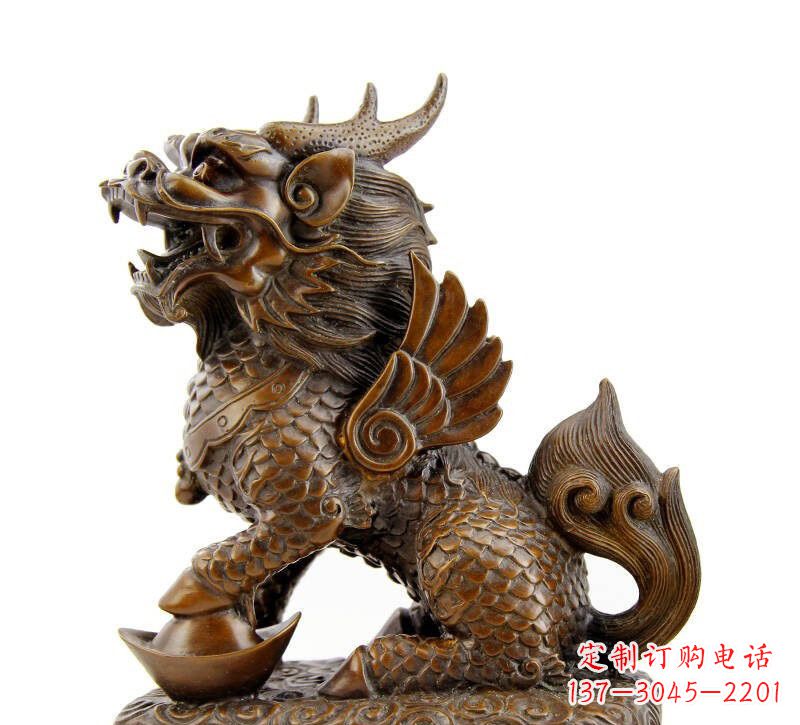开封铜雕踩元宝麒麟