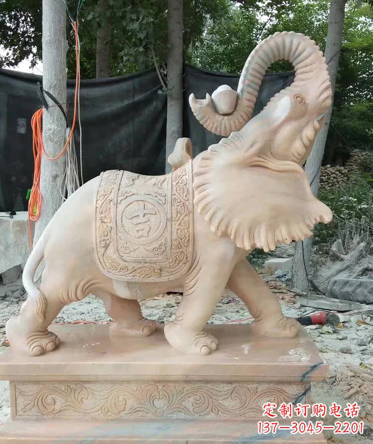 开封晚霞红卷元宝大象雕塑