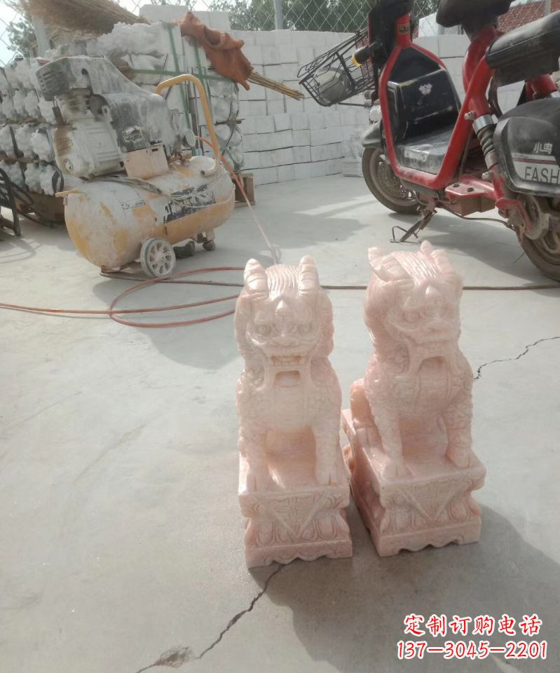 开封晚霞红神兽麒麟动物雕塑 