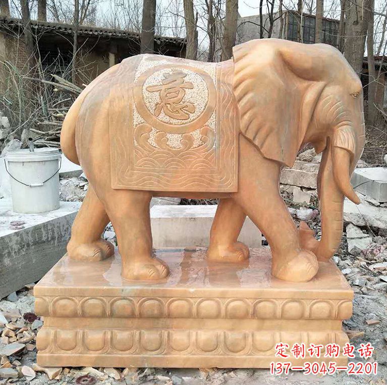 开封晚霞红石材大象雕塑