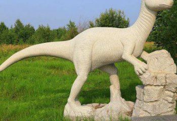开封雕刻恐龙的砂岩艺术