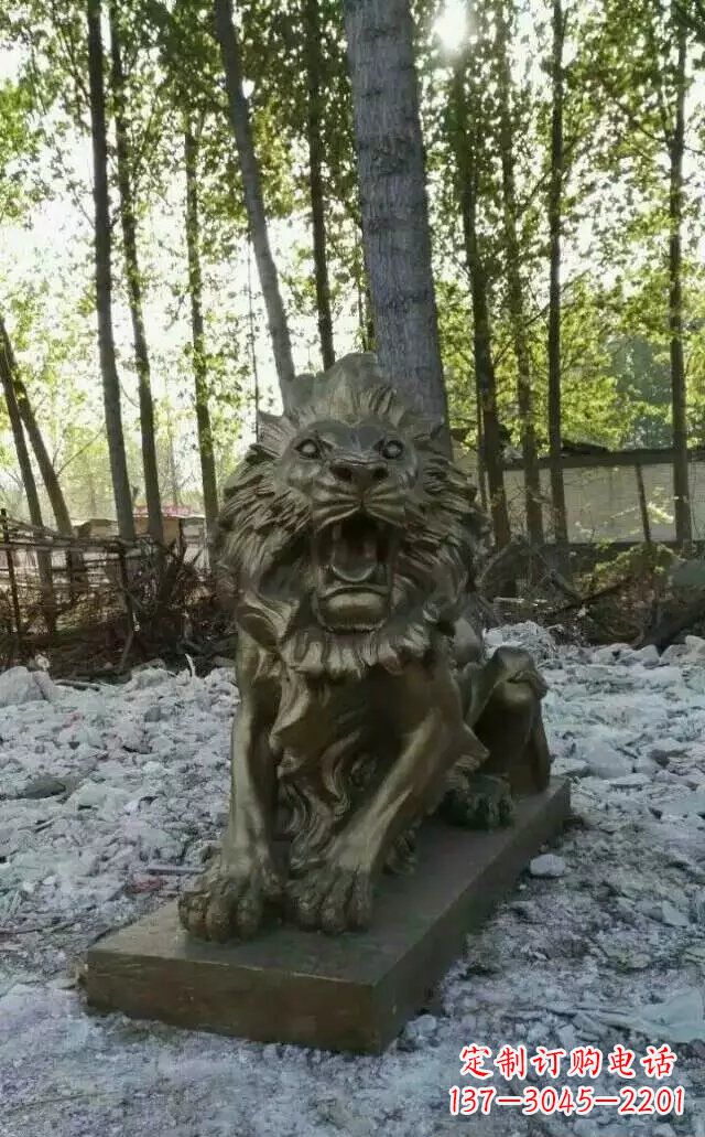 开封卧着的西洋狮子铜雕 (2)