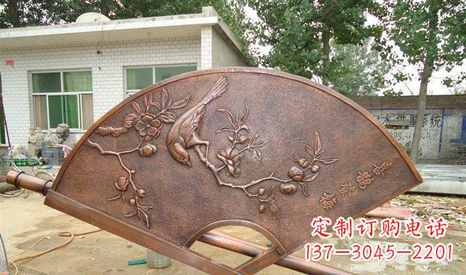 开封喜鹊登梅扇子景观铜浮雕