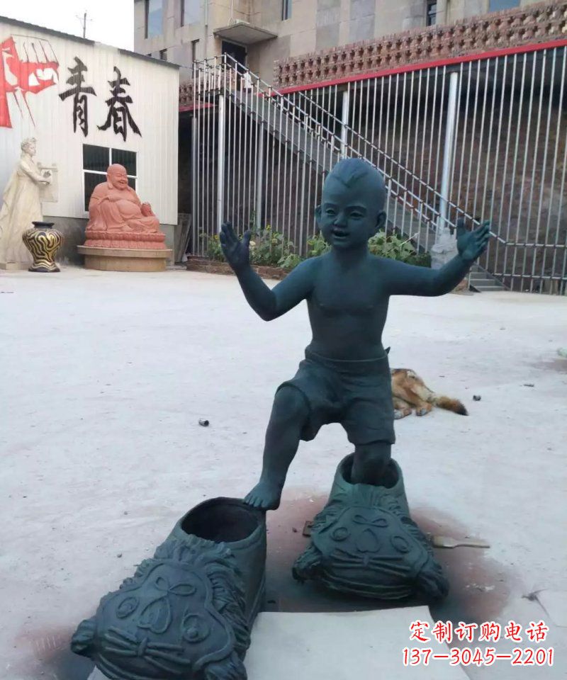 开封小孩穿大鞋青铜人物雕塑