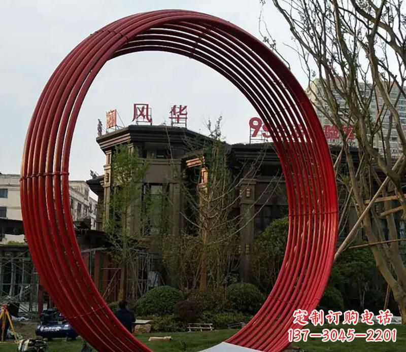 开封小区不锈钢圆环景观雕塑