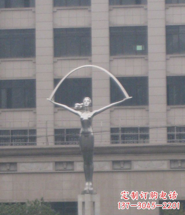 开封校园不锈钢女孩雕塑